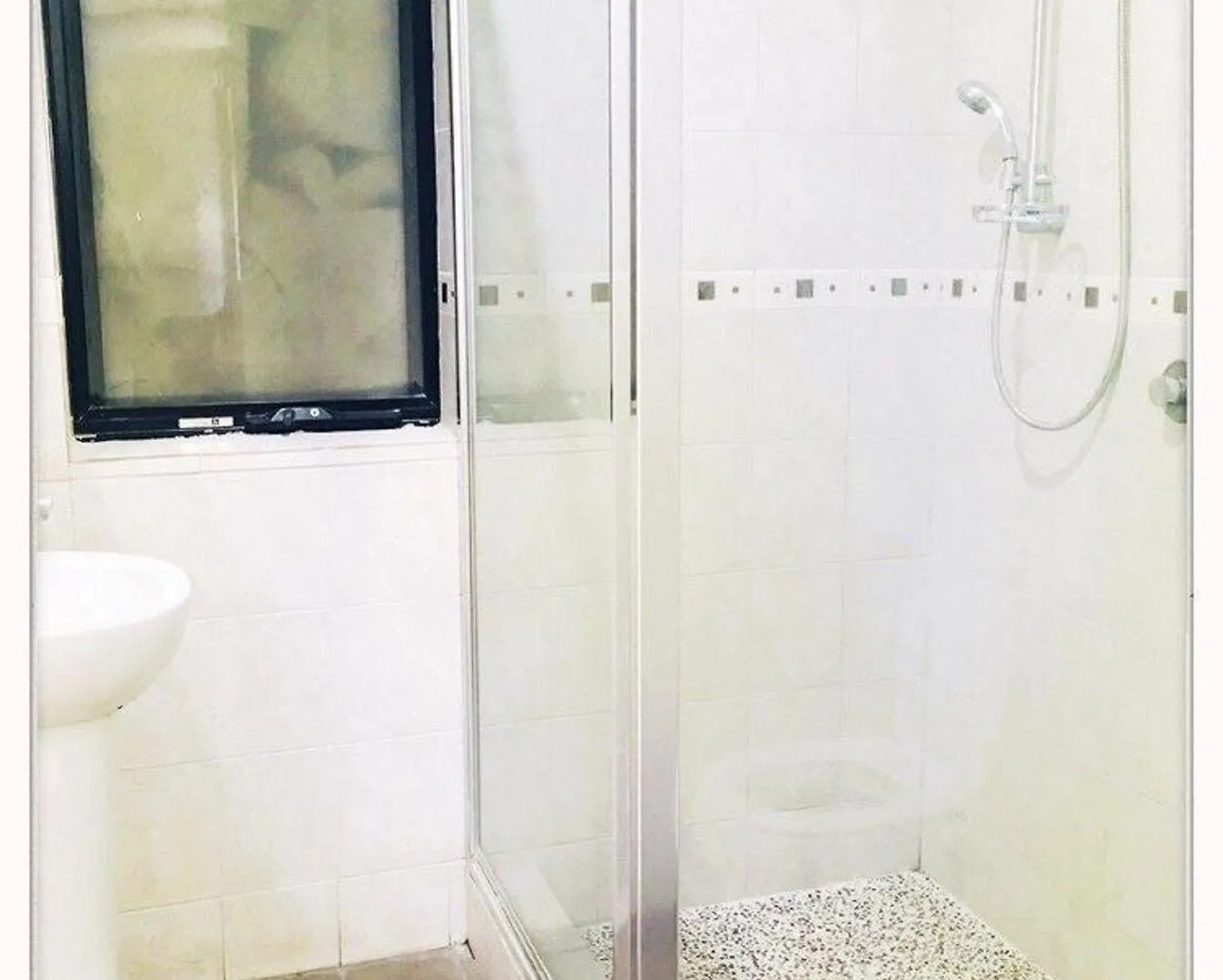 Downtown Backpackers Hostel Perth - Note - Valid Passport Required For Check In